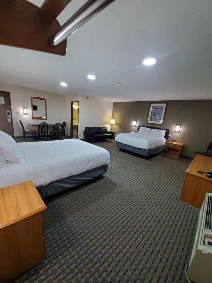 Hibbing Inn And Suites Dış mekan fotoğraf
