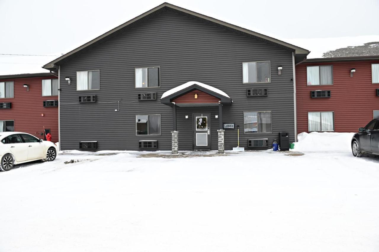 Hibbing Inn And Suites Dış mekan fotoğraf