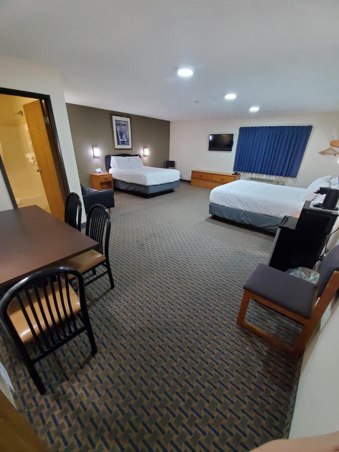 Hibbing Inn And Suites Dış mekan fotoğraf