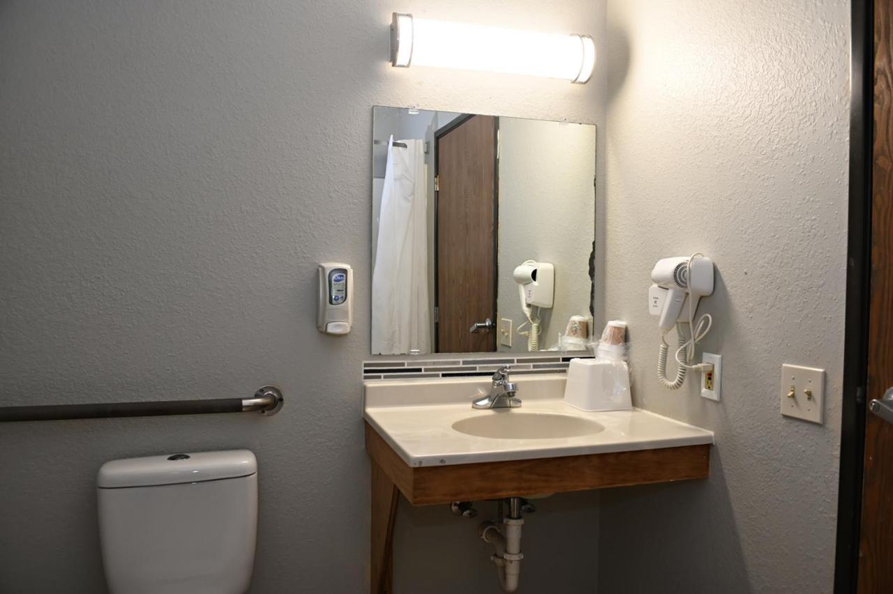 Hibbing Inn And Suites Dış mekan fotoğraf
